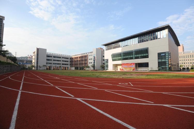 p>珠海市藝術高級中學創辦于2012年,市教育局直屬全日制公辦普通高中