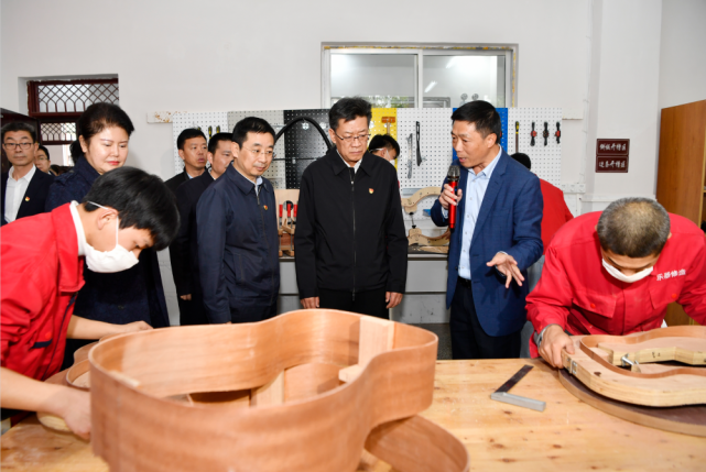 珠海市黨政代表團赴遵義考察，深化東西部協(xié)作共促職業(yè)教育發(fā)展